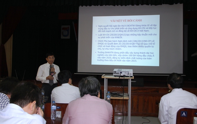 357 báo cáo khoa học được trình bày tại Hội nghị khoa học Trường Đại học Khoa học Tự nhiên năm 2014